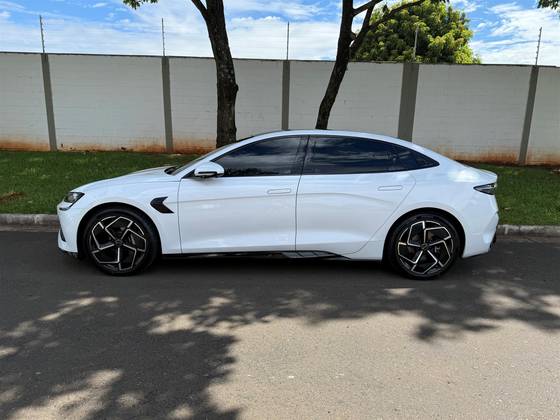 BYD SEAL 82,5 KW ELÉTRICO AWD BYD SEAL 82,5 KW ELÉTRICO AWD